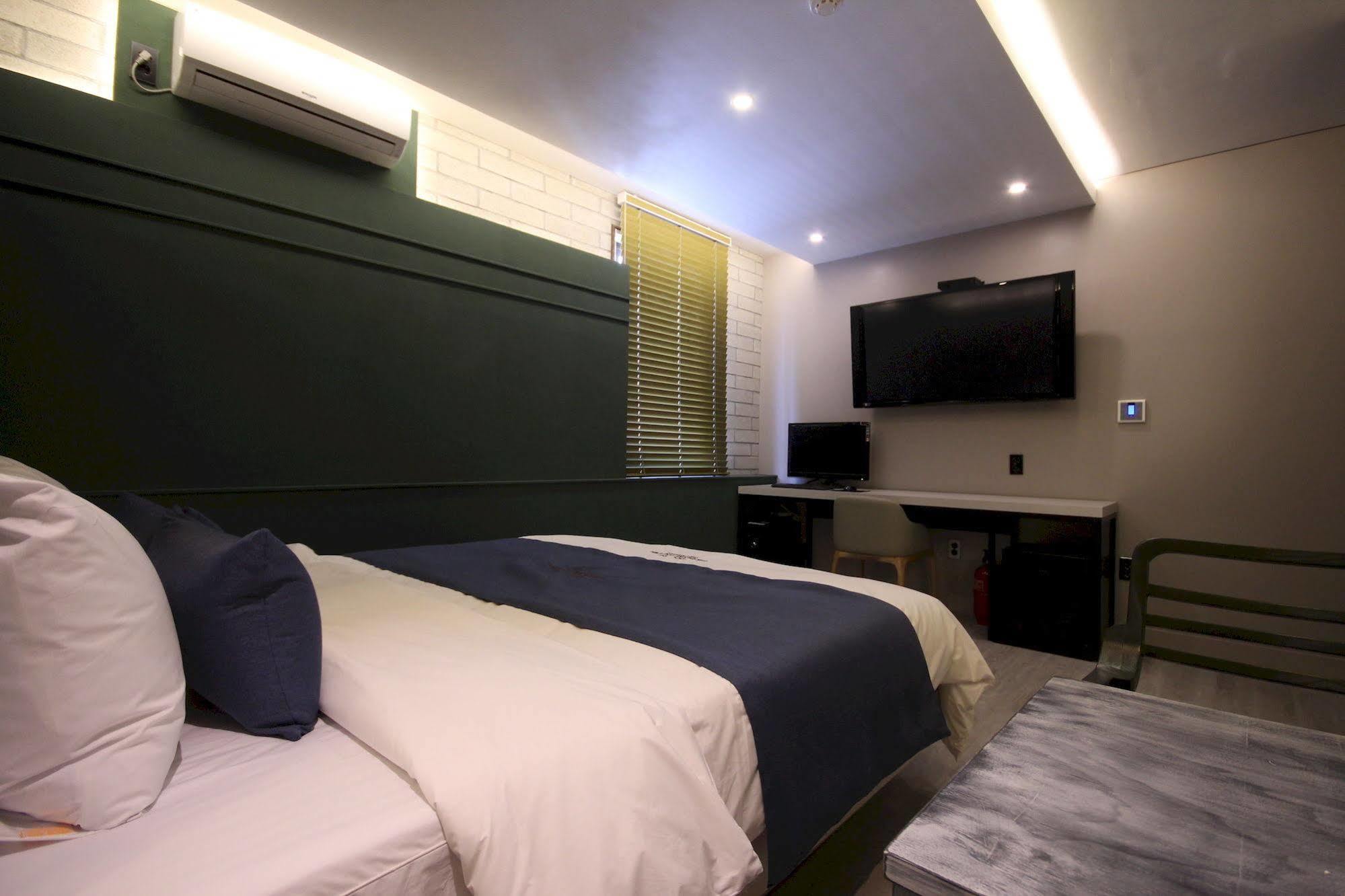 The Club Hotel Seomyeon Μπουσάν Εξωτερικό φωτογραφία
