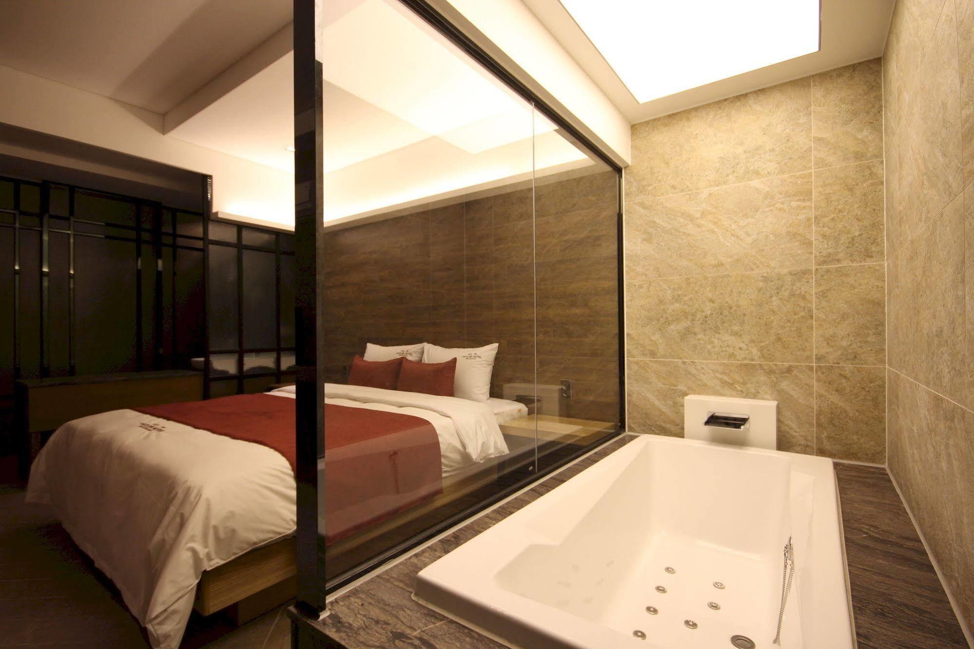The Club Hotel Seomyeon Μπουσάν Εξωτερικό φωτογραφία